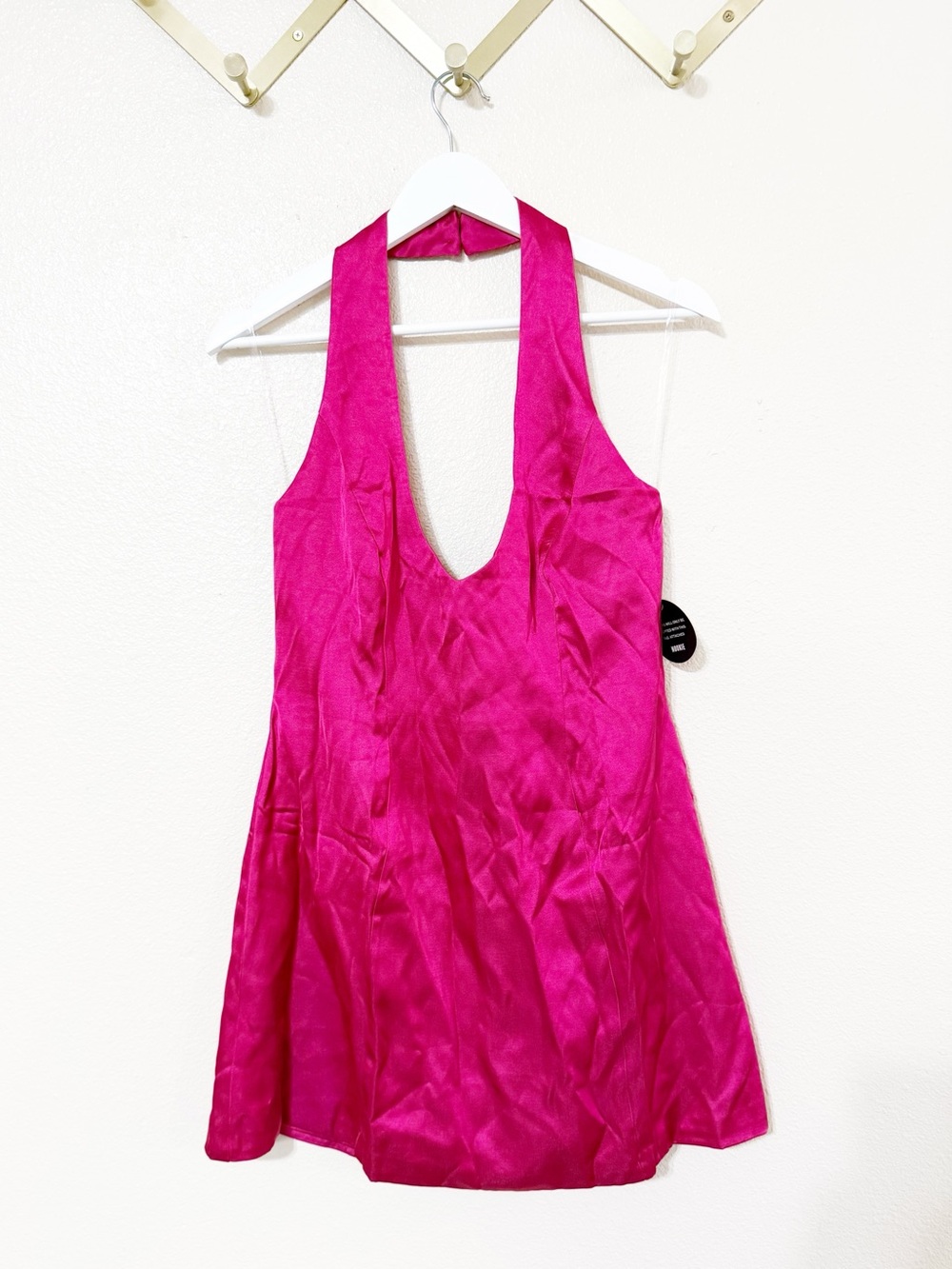 Nookie Sabine Satin Revolve Halter Mini Dress in Fuchsia Pink size large $329 - Picture 4 of 10